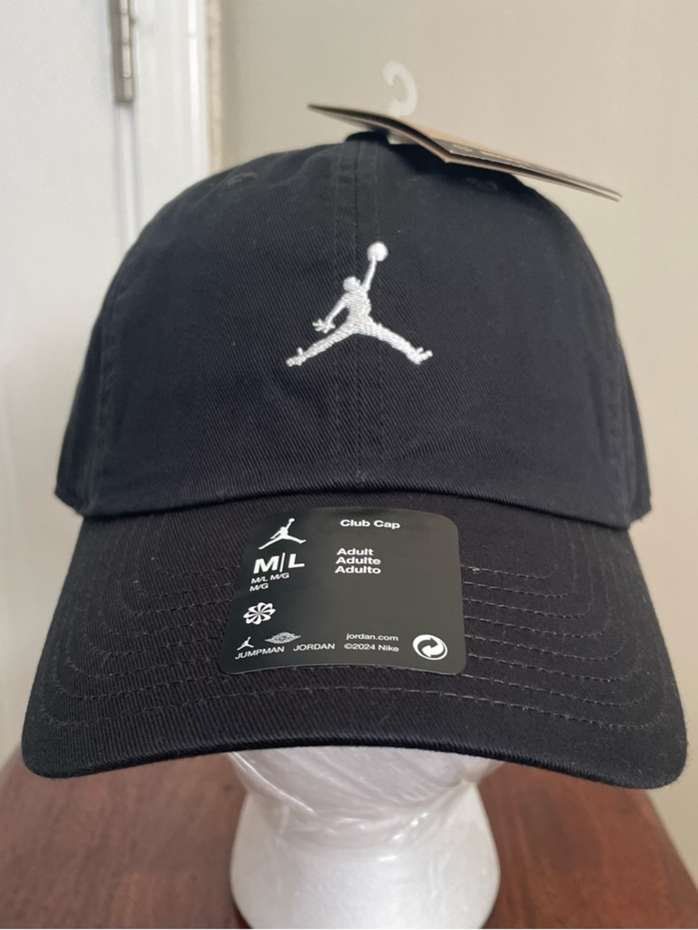 Jordan Hat Club Cap Strapback M / L Black White Jumpman Nike Unstructrured Adult